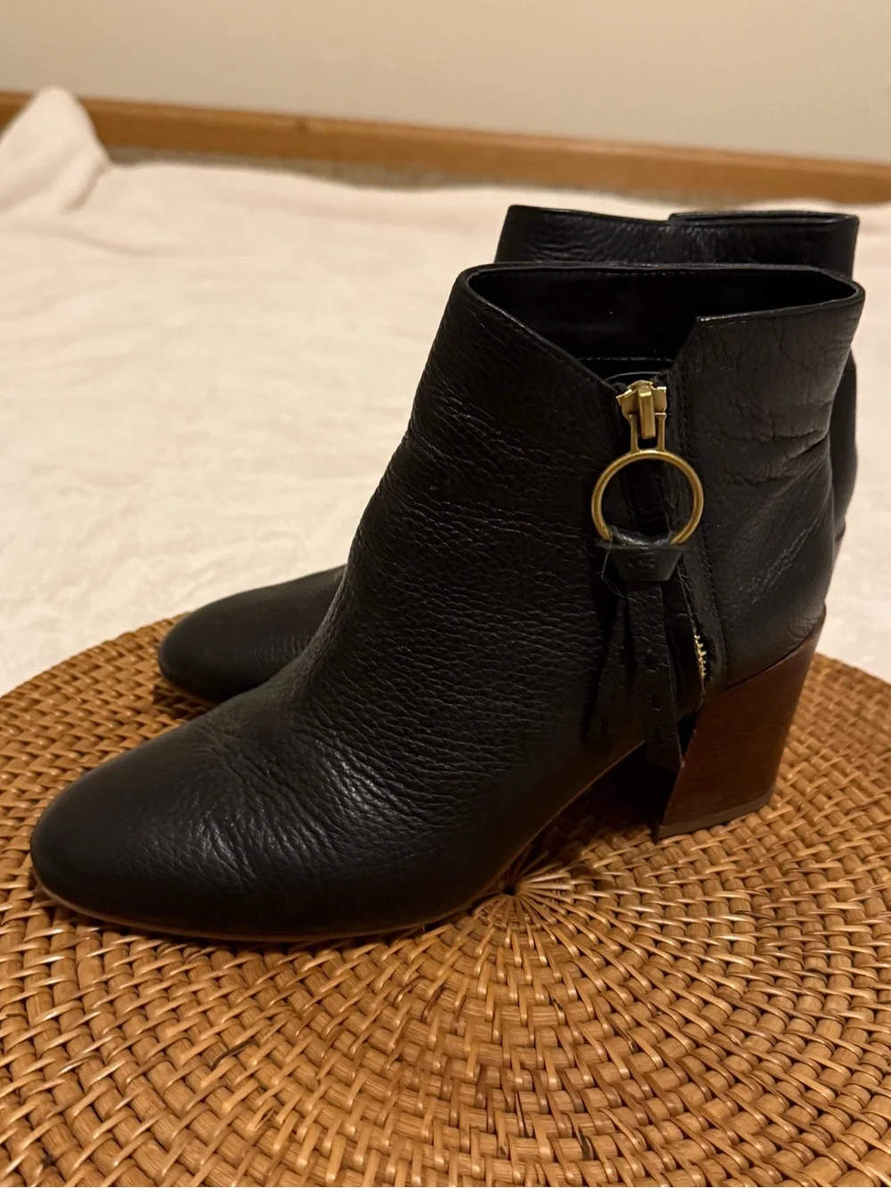 Franco Sarto Black Leather Ankle Booties with Ring Zip‎
